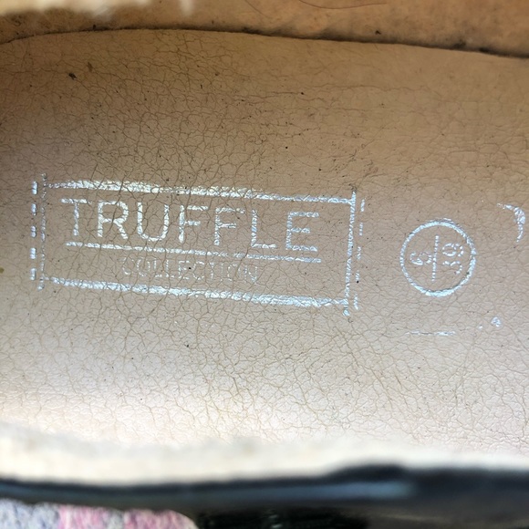 💄Black Mary Janes 💄 - Picture 5 of 5